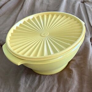 Vintage Tupperware harvest yellow gold Textured Bowl with Lid
